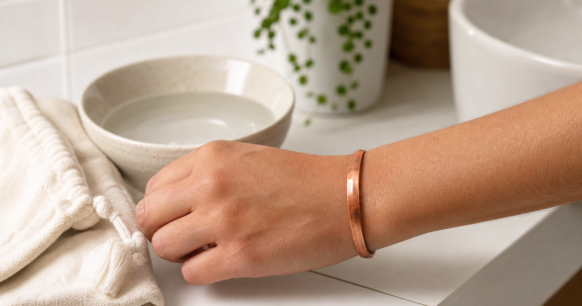 Bracelet en cuivre : toxicité, dangers réels et précautions